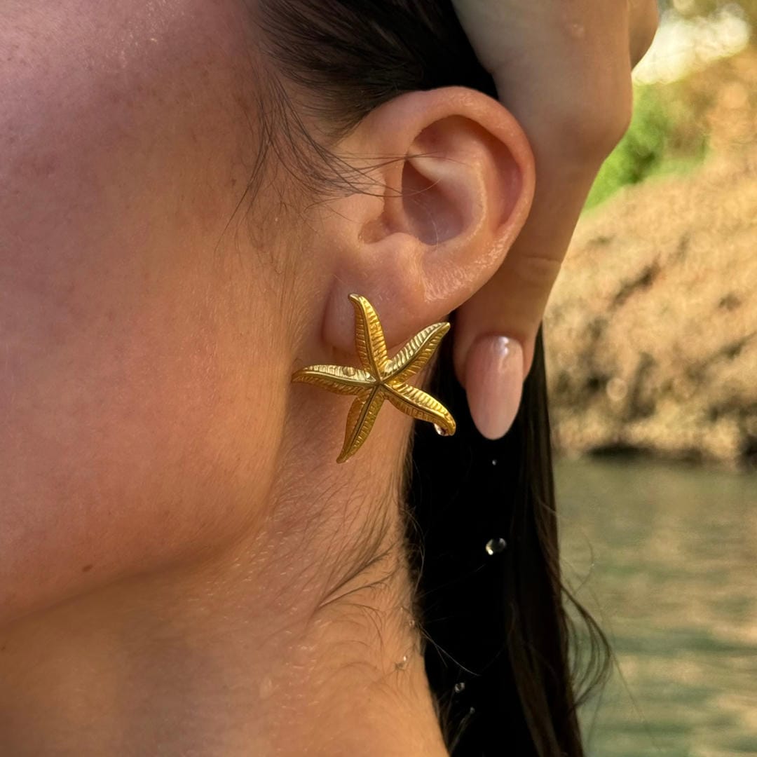 Graceful Gold Starfish Earrings