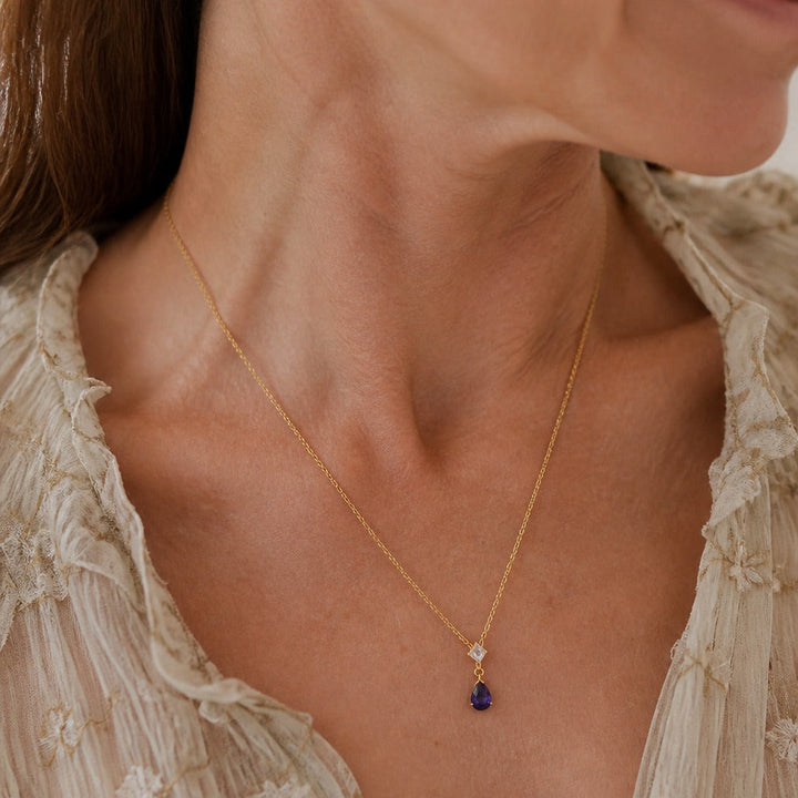 Imperial Blue Sapphire Gold Pendant
