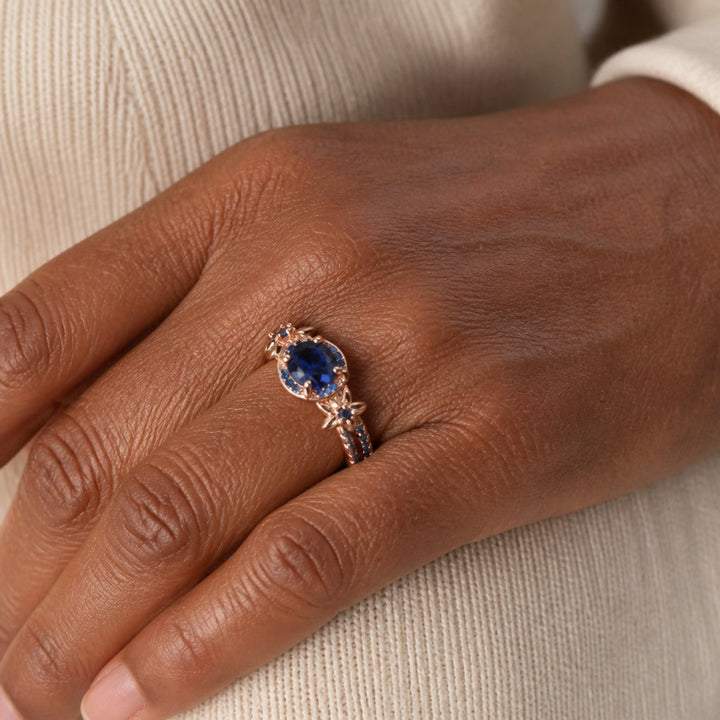 Vintage Round Sapphire Gold Ring