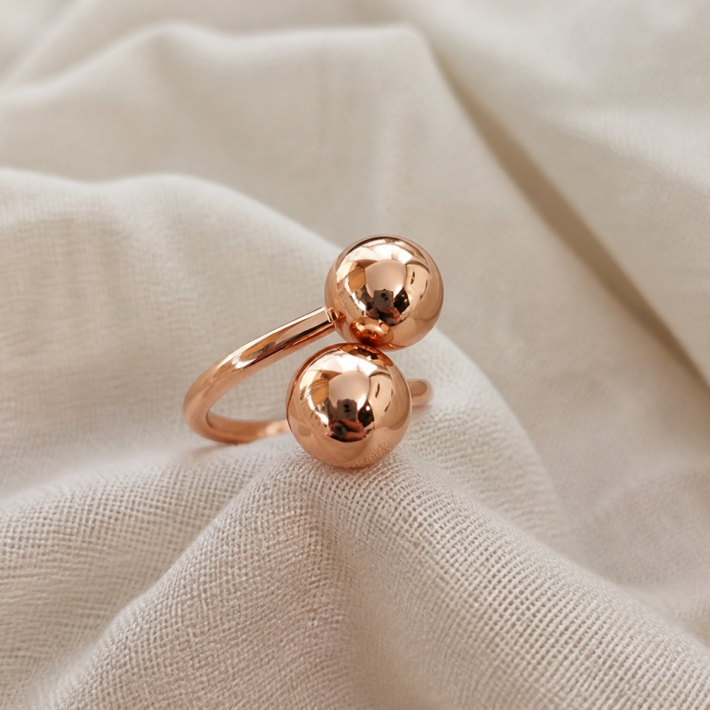 Retro Glossy Double Ball Ring