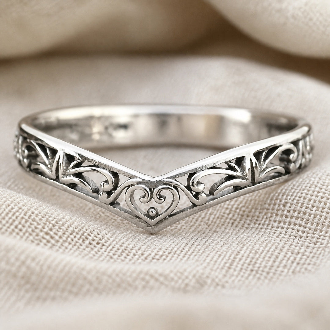 Classic Engraved Flower Ring