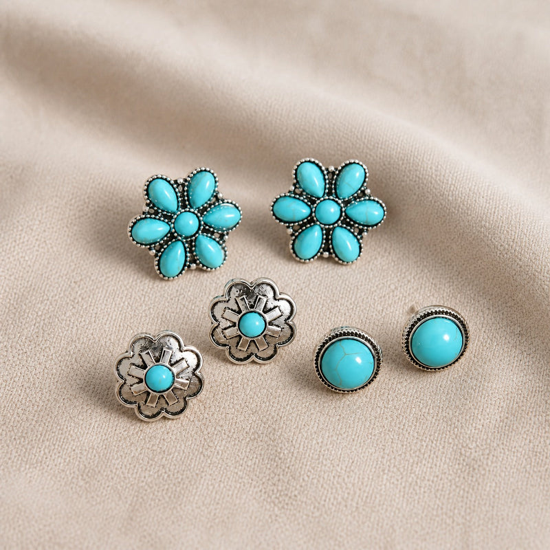 Prestigious Turquoise Stud Earrings