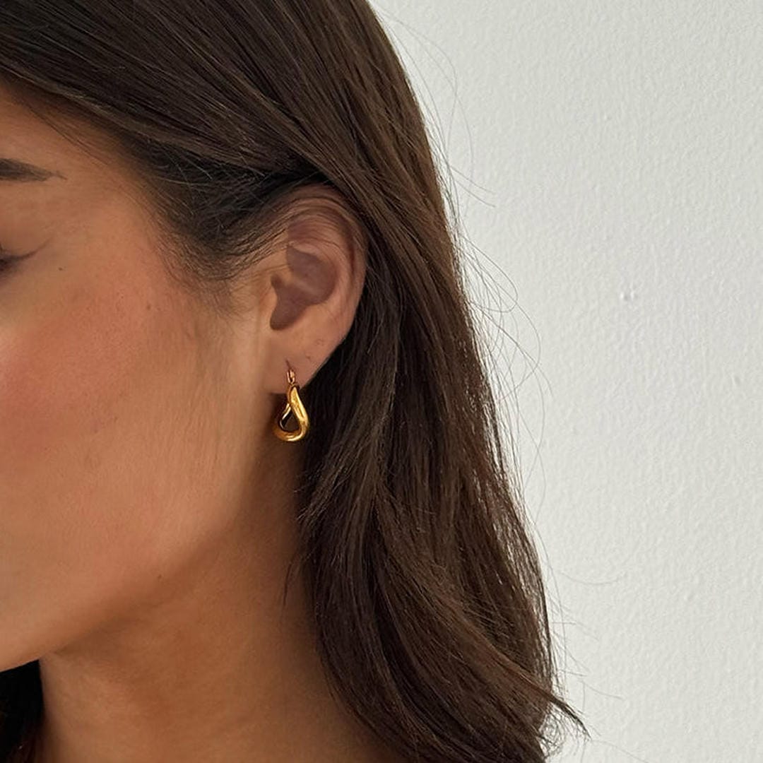 Elegant Gold Tear Drop Earrings