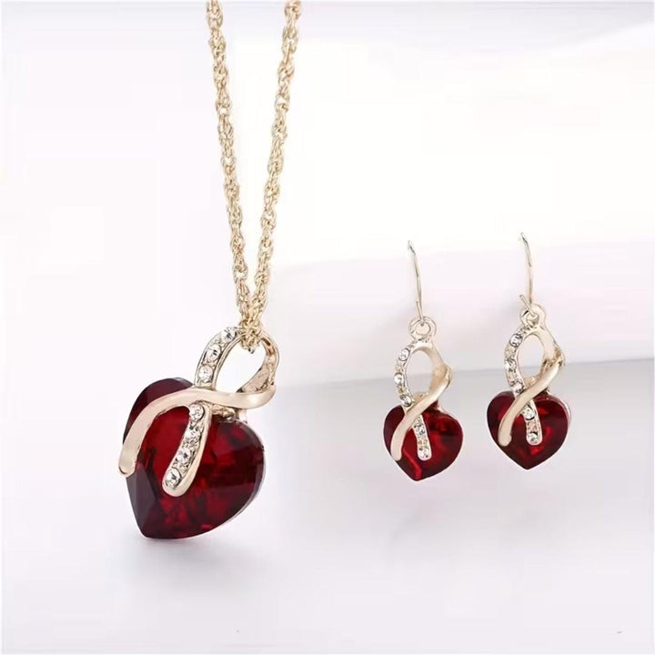 Emerald Heart Infinity Jewelry Set