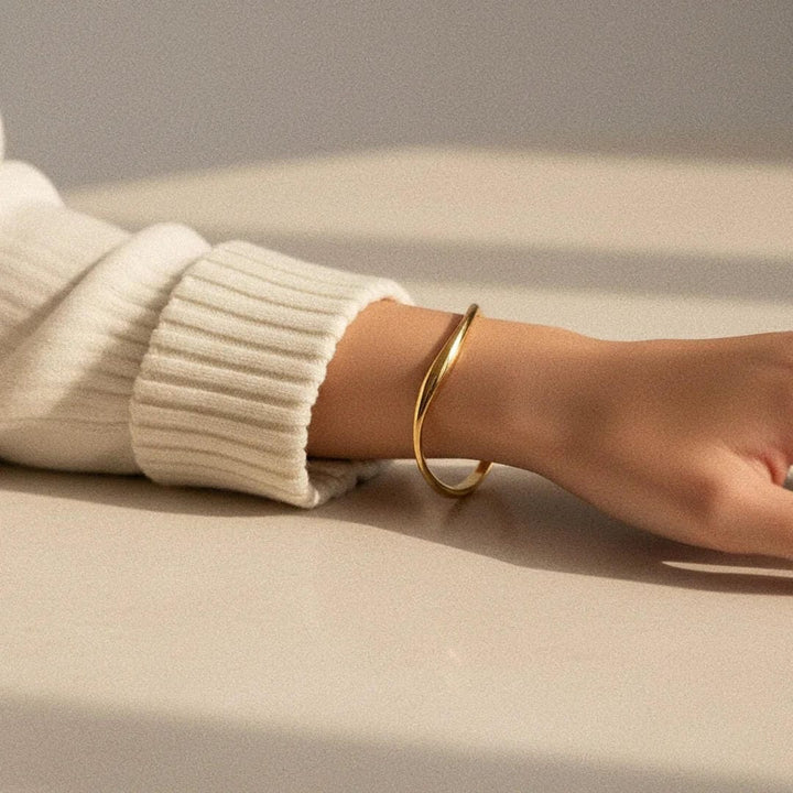 Timeless Luxe Spiral Gold Bangle