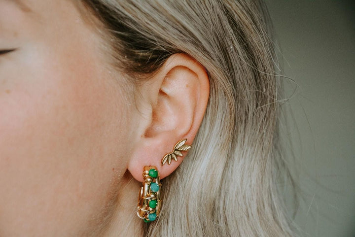 Vera Gorgeous Leaves Stud Earrings