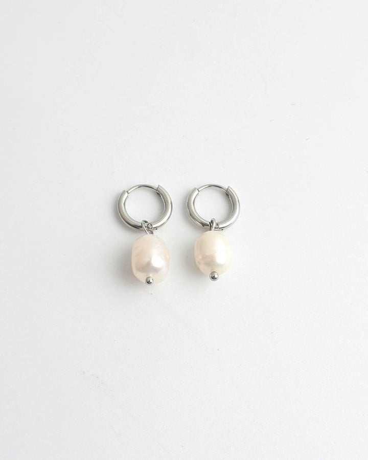 Elegant Pearl Drop Earrings
