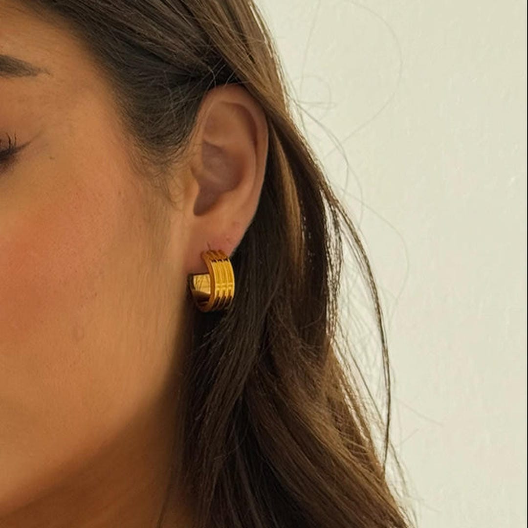 Dazzling Gold Ribbed Hoops