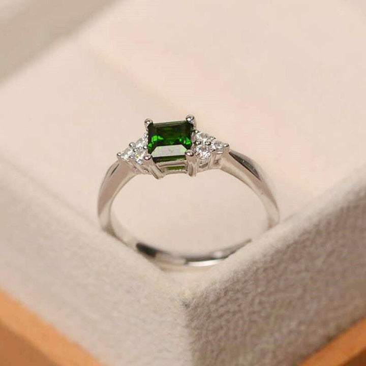Verde Emerald Solitaire Ring