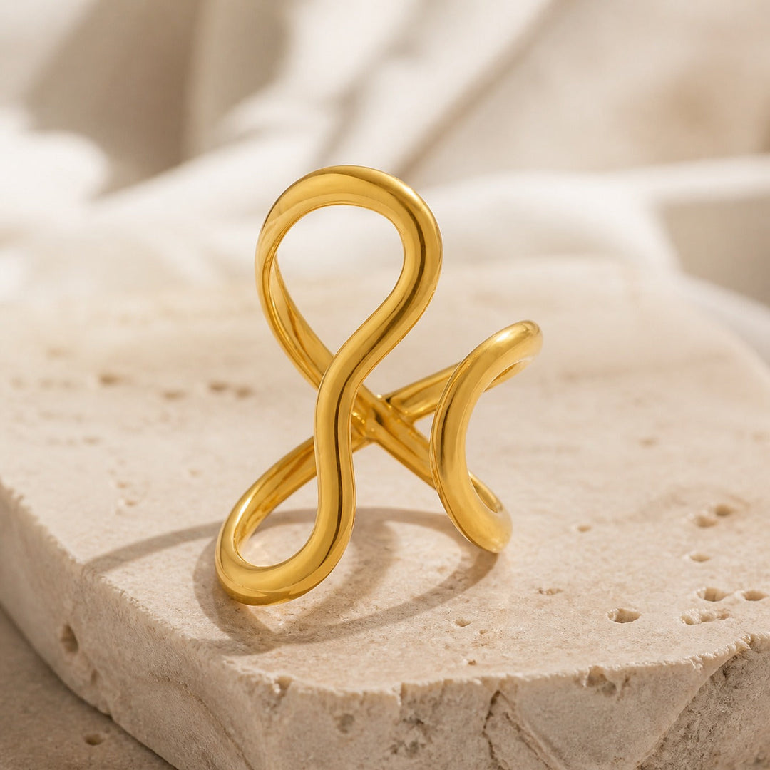 Éclat Gold Statement Ring