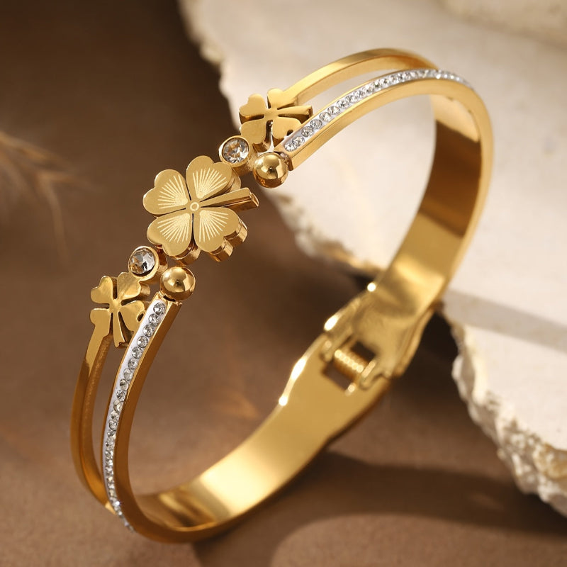 Exquisite Clover Gold Bangle