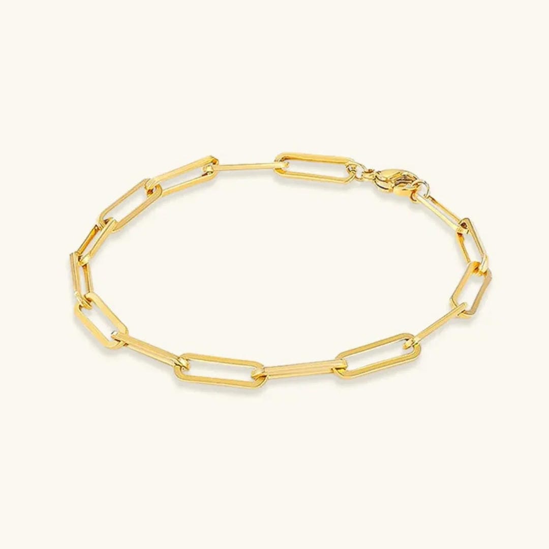 Elegant Gold Paperclip Bracelet