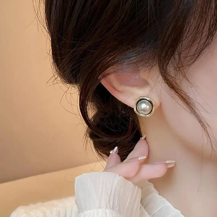 Sophisticated Black Pearl Earrings