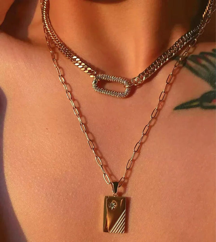 Modern Chain Choker With Sparkle