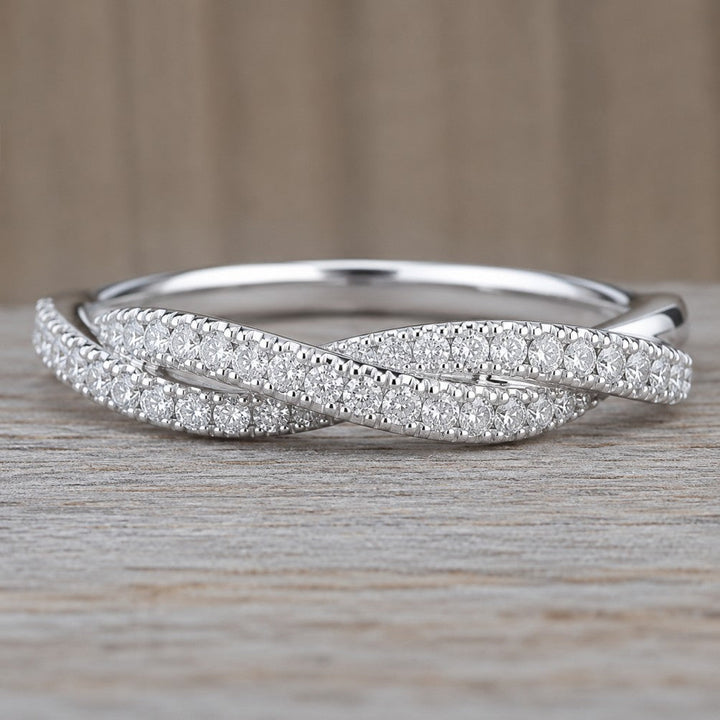 Luxury Twist Zirconia Ring