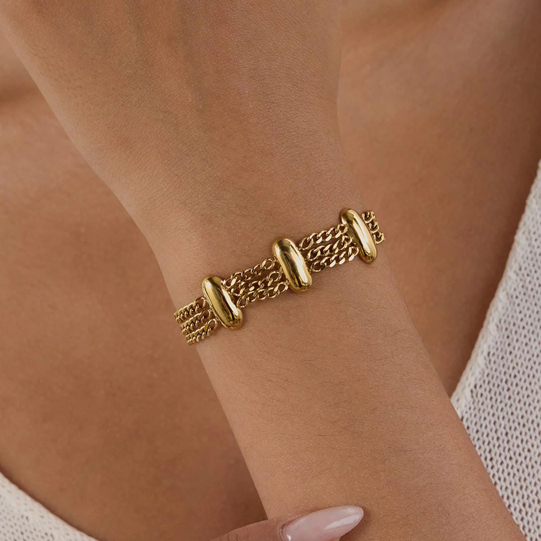 Elegant Layered Gold Chain Bracelet