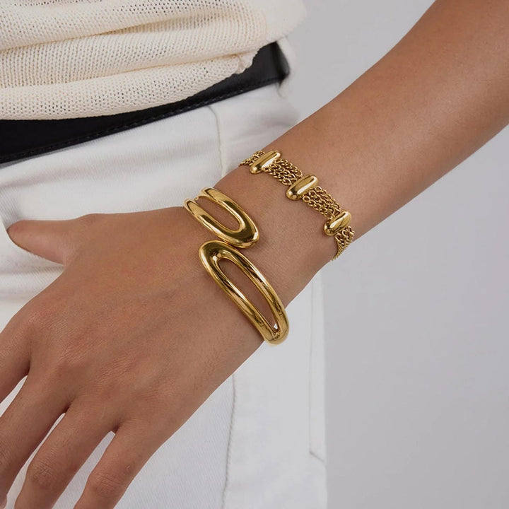 Elegant Layered Gold Chain Bracelet