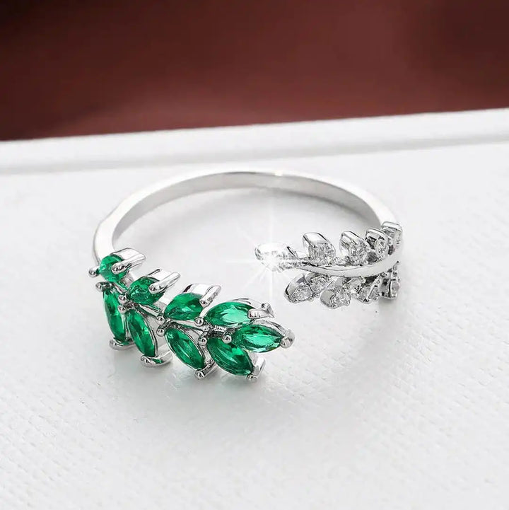 Dainty Emerald Green Leaf Ring