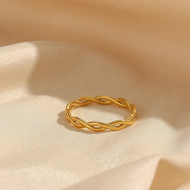 Vintage Twisted Gold Ring