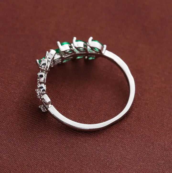 Dainty Emerald Green Leaf Ring