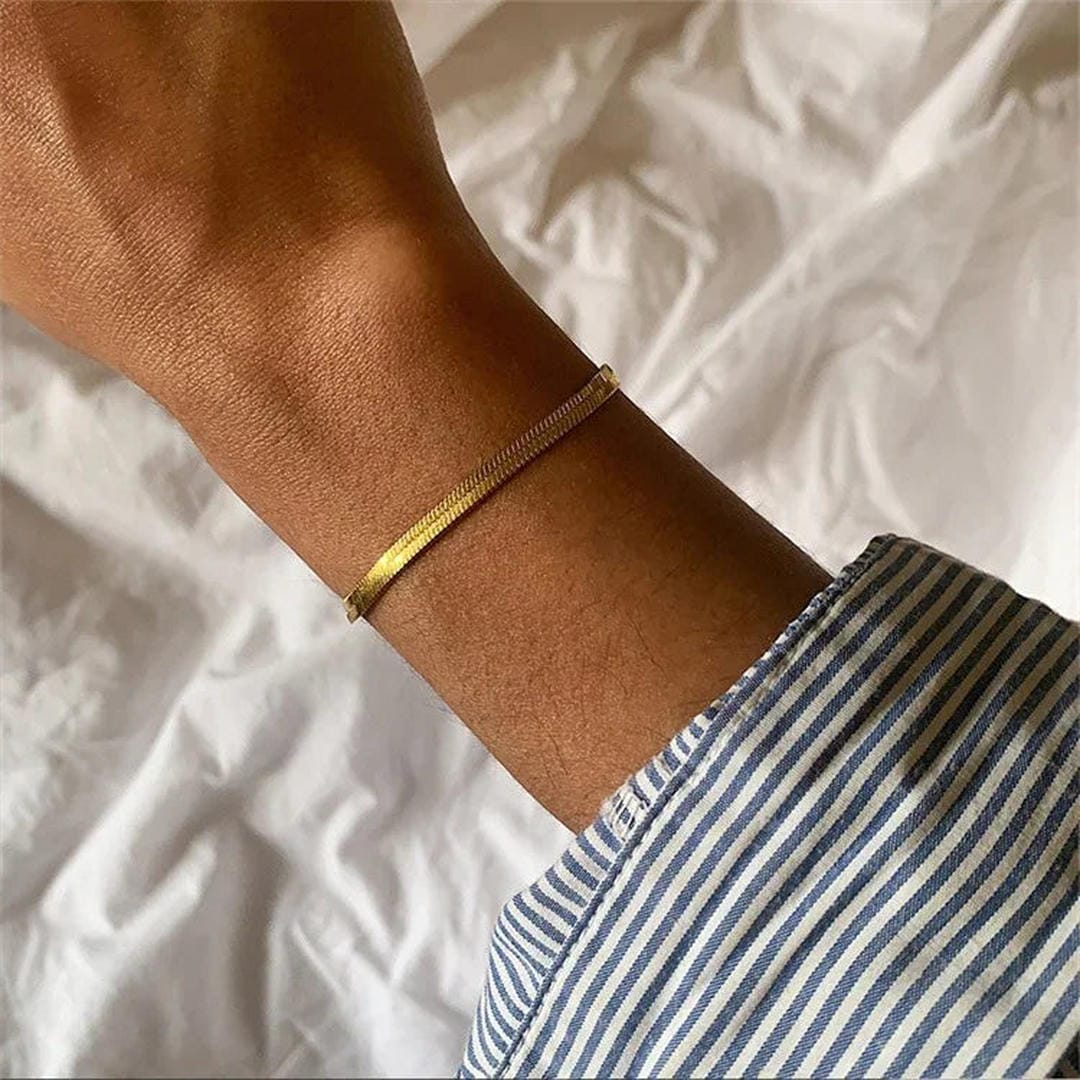 Lustrous Vida Herringbone Wristpiece