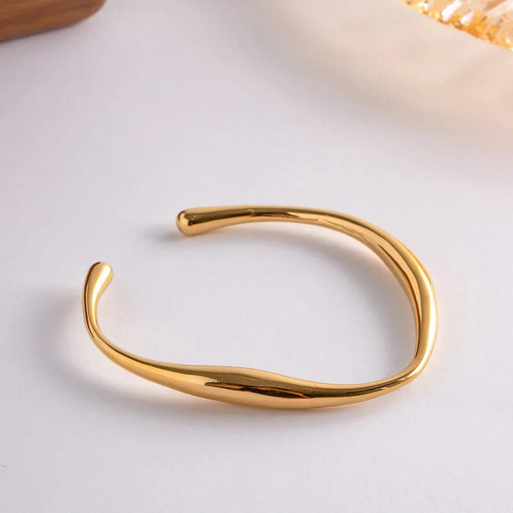 Timeless Luxe Spiral Gold Bangle