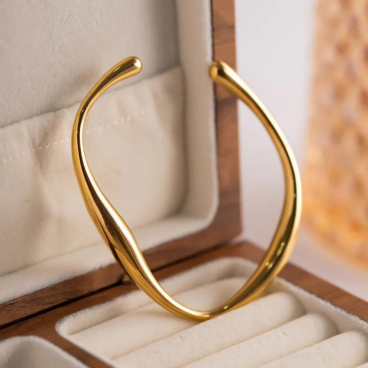 Timeless Luxe Spiral Gold Bangle