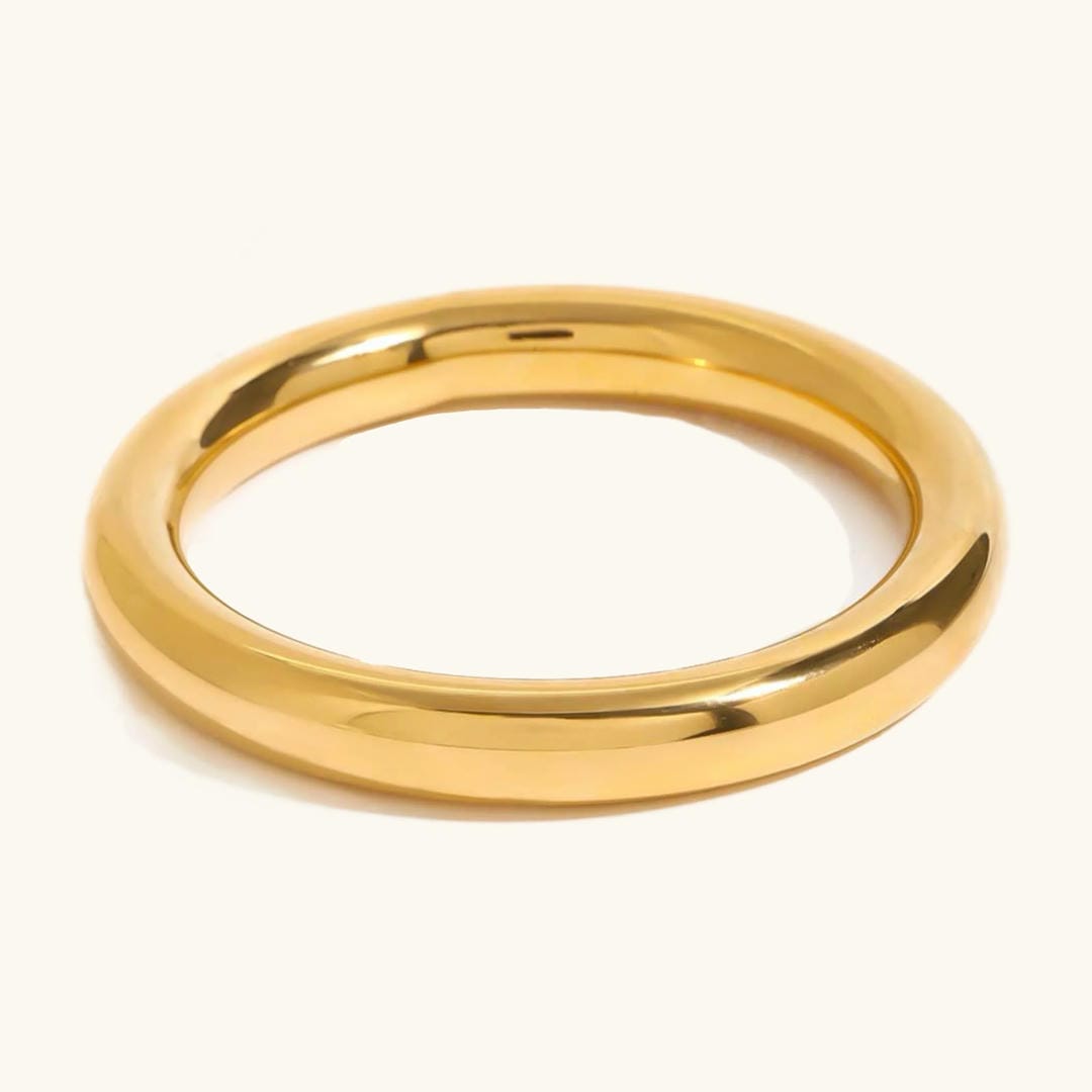 Vintage Smooth Gold Bangle