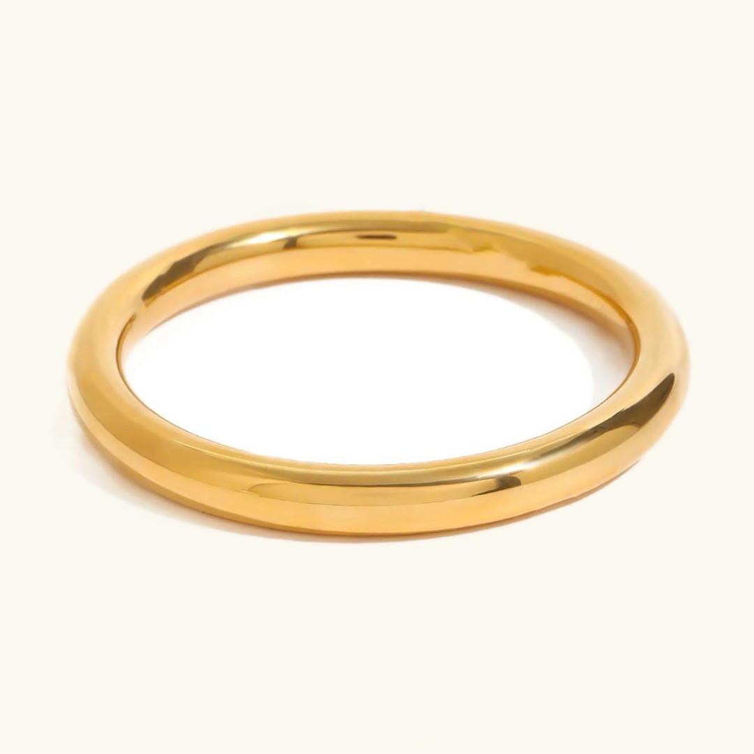 Vintage Smooth Gold Bangle