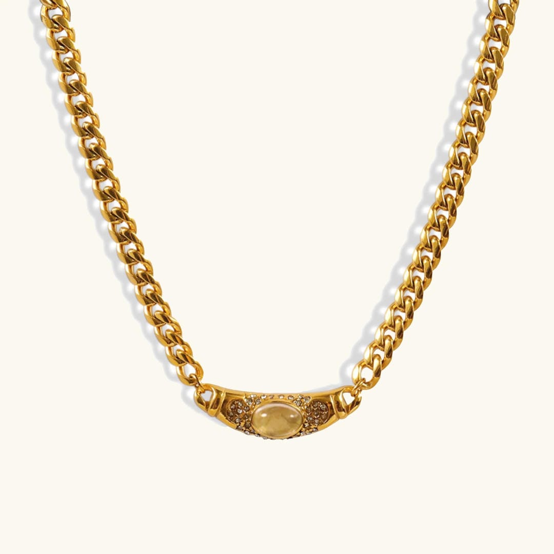 Classic Gold Vintage Necklace