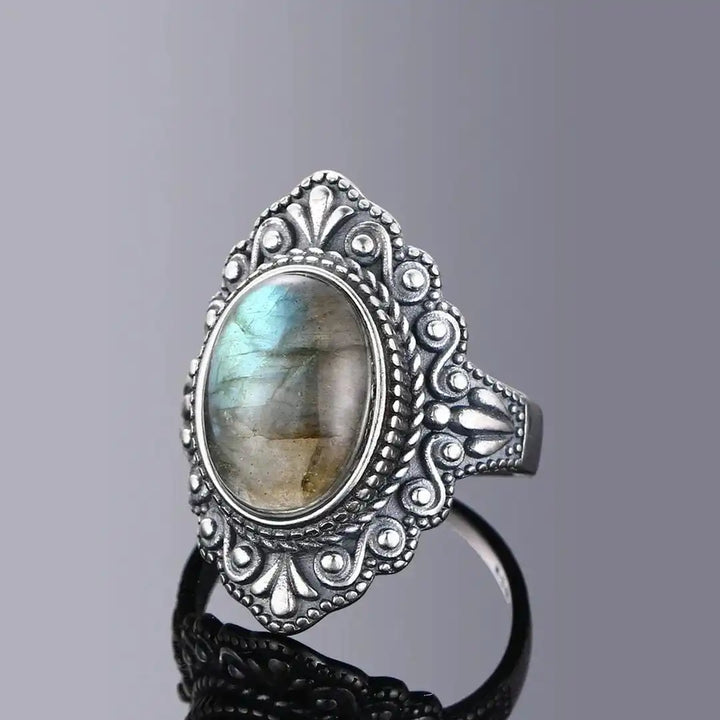 Vintage Silver Ornate Oval Ring