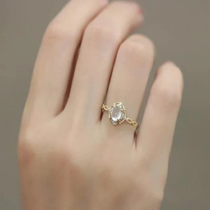 Vintage Gold Lotus Moonstone Ring