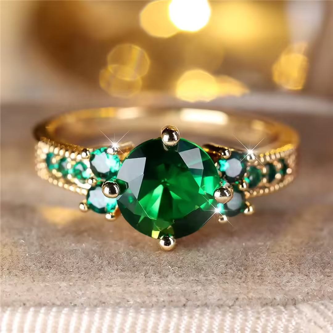 Elegant Emerald Gold Vintage Band