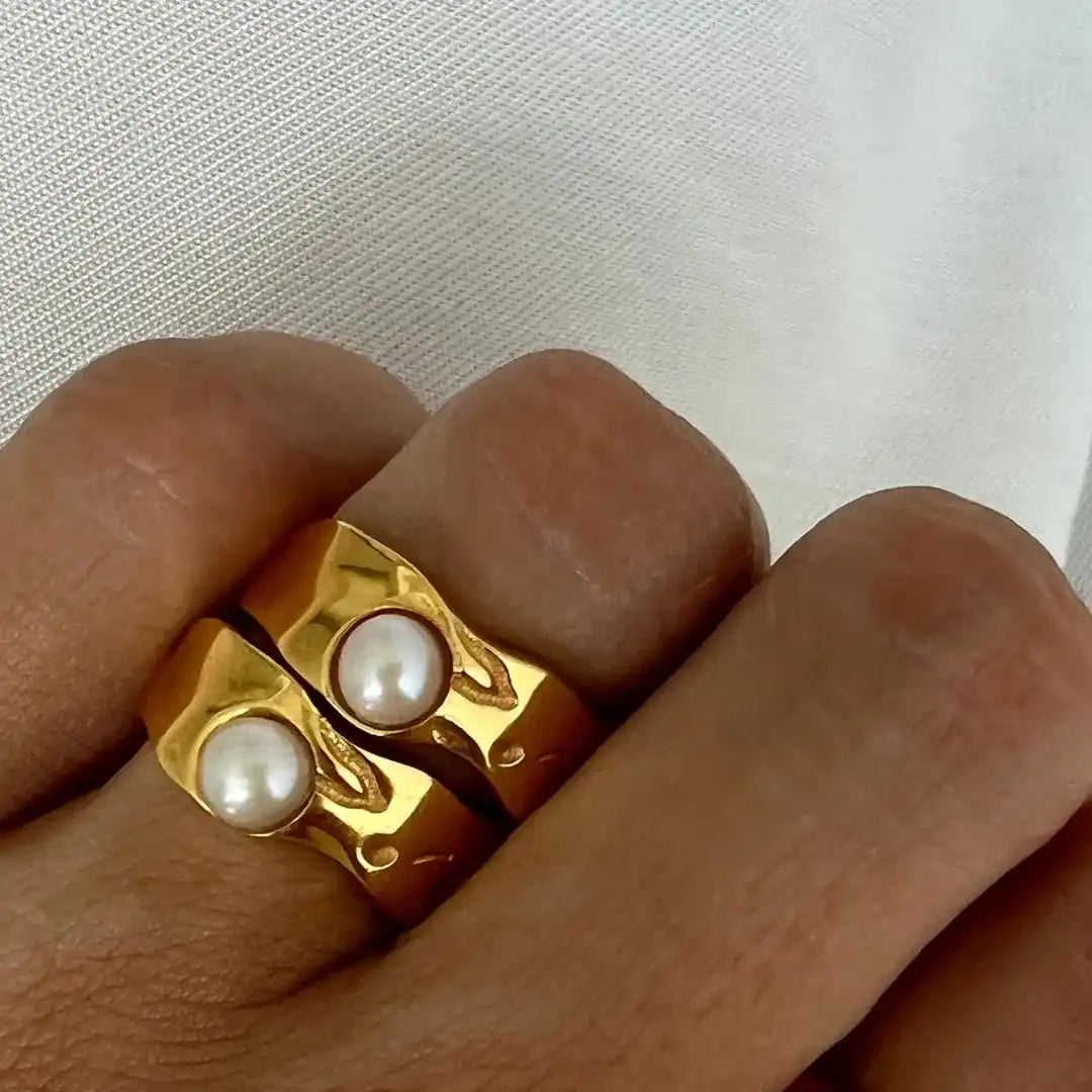 Molten Gold Pearl Band Ring