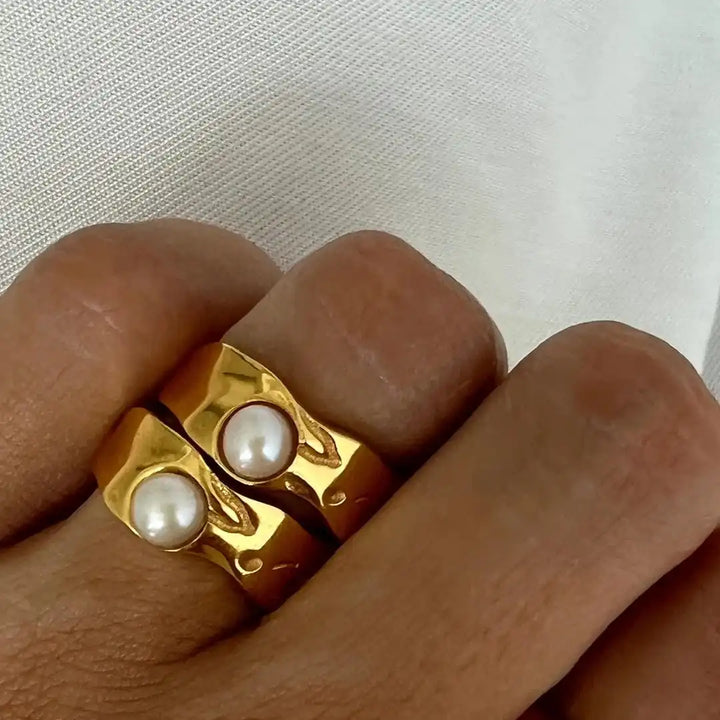 Molten Gold Pearl Band Ring