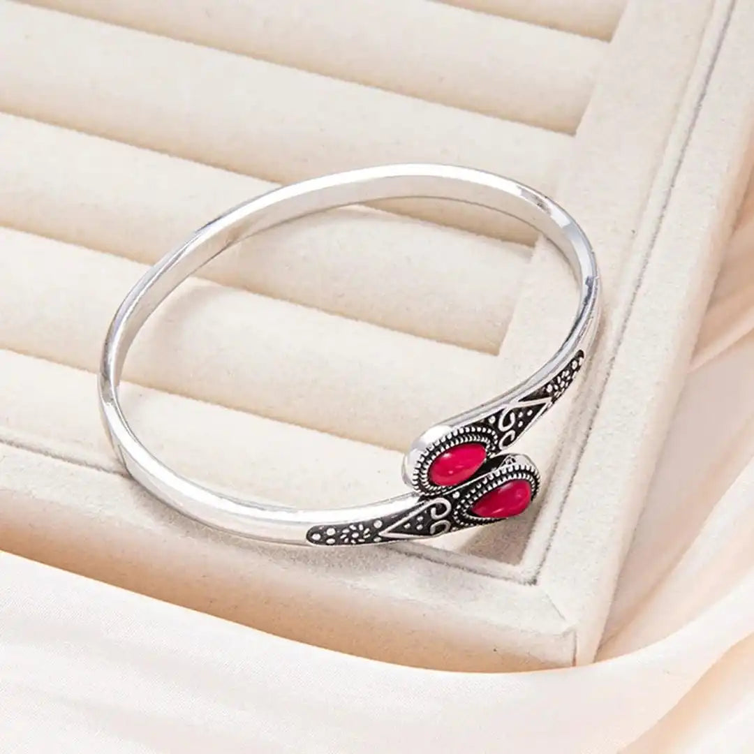 Vintage Bracelet with colourful Gems &amp; Tribal Design