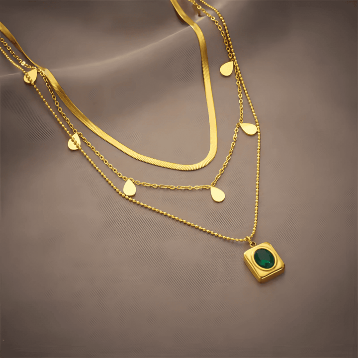 Elegant Emerald Layered Necklace