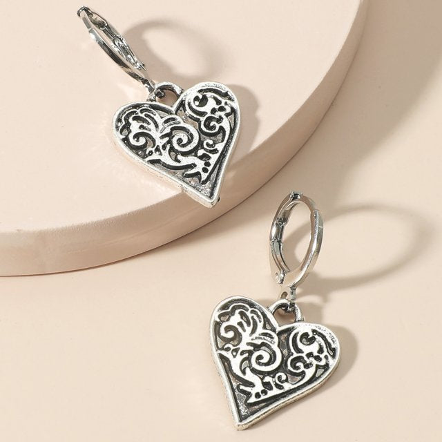 Exquisite Heart Dangle Earrings