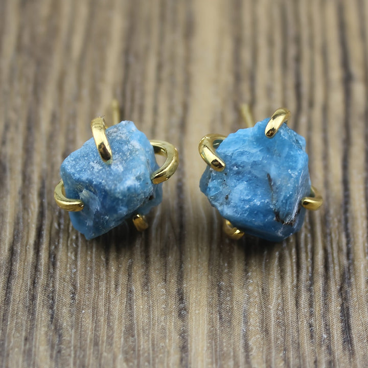 Irregular Mineral Four Claw Stud Earrings