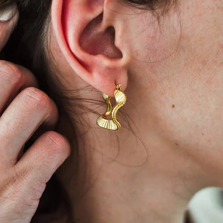 Everyday Gold Wavy Hoops