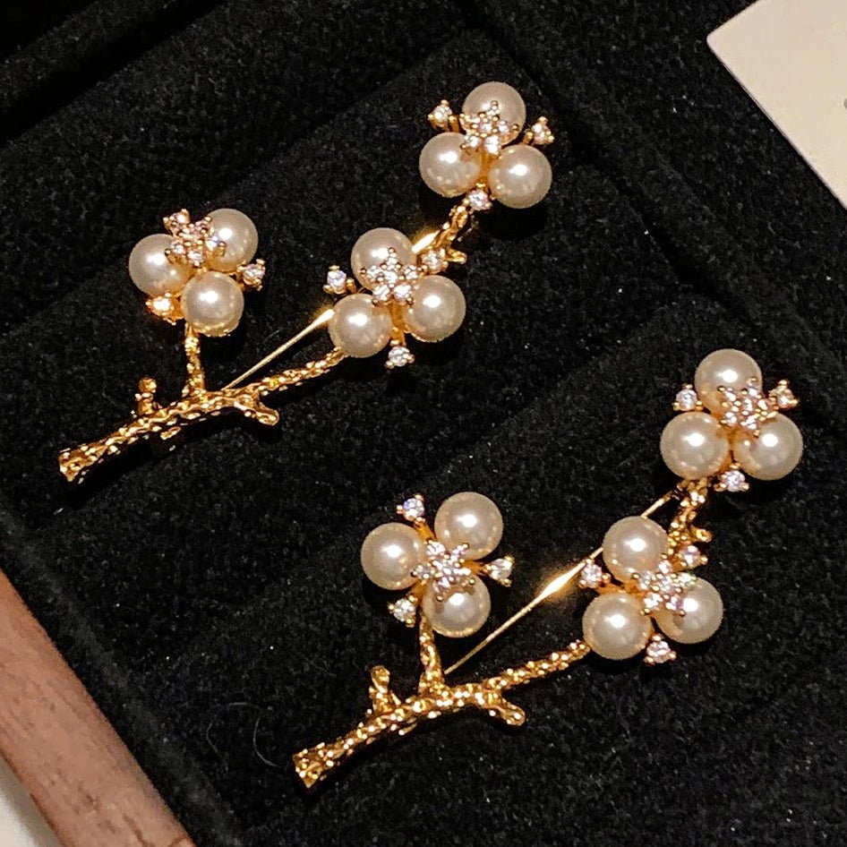 Crystal Pearl Blossom Brooch