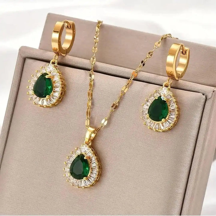 Emerald Pear Drop Set