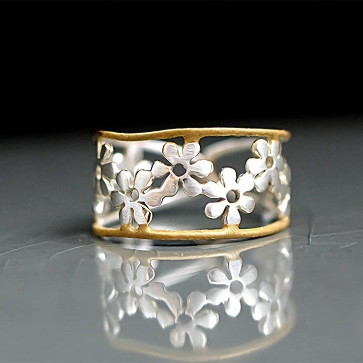 Enamel Adjustable Daisy Ring