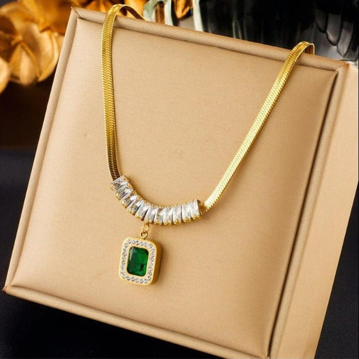 Elegant Emerald Gemstone Set