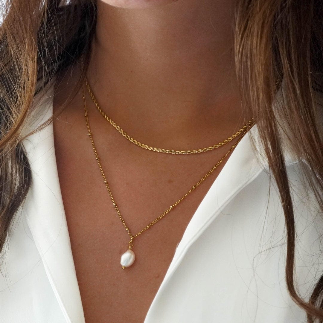 Sunlit Elegance Pearl Choker Set