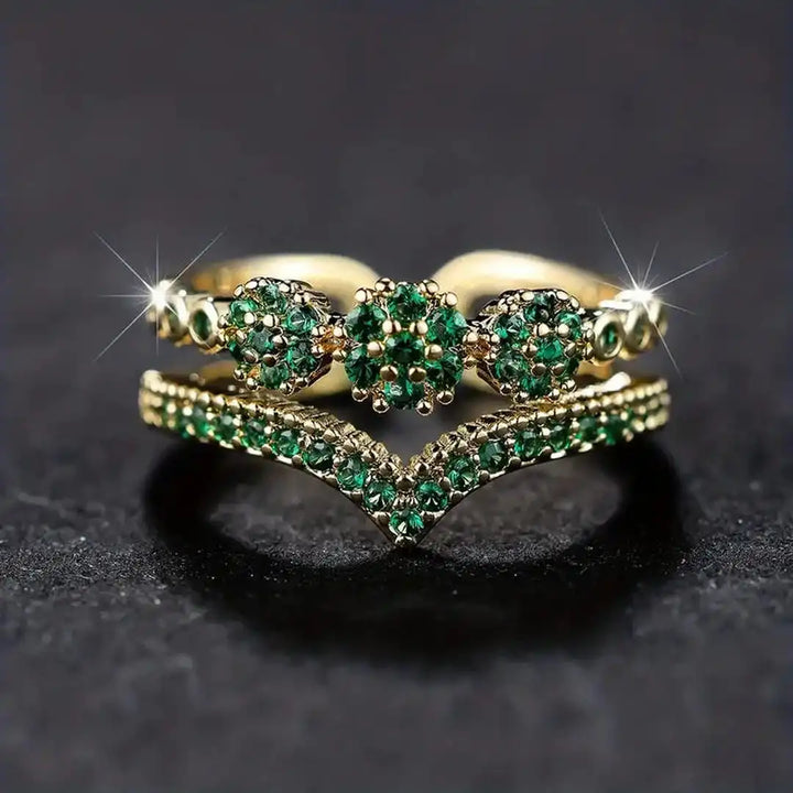 Sparkling Emerald Pearls Ring