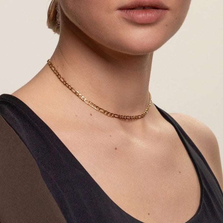 Elegant Figaro Gold Chain Choker