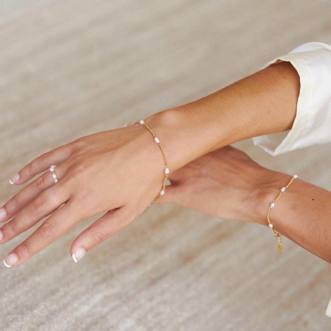 Golden Harmony Pearl Bracelet