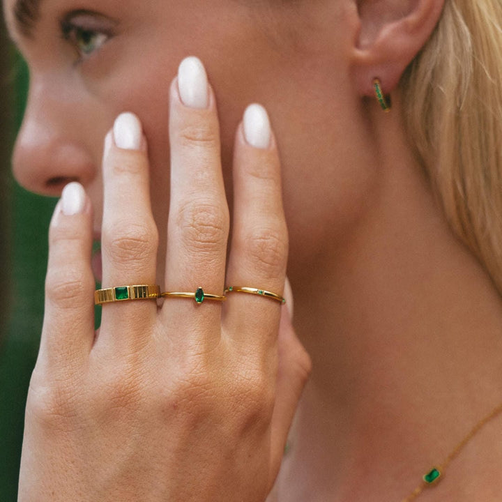 Bold Emerald Statement Ring