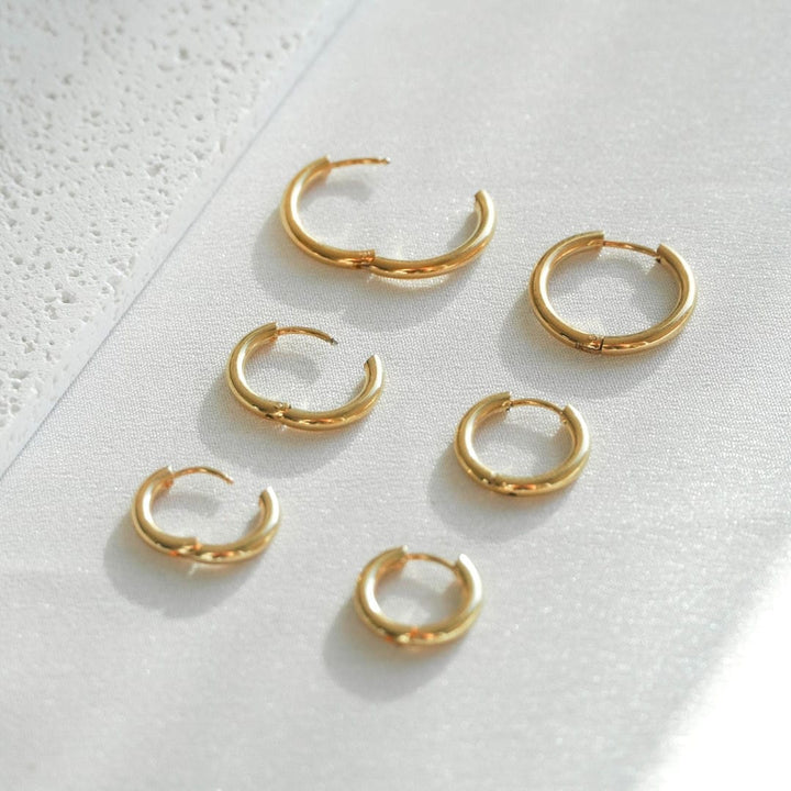 Endless Shine Triple Hoop Set